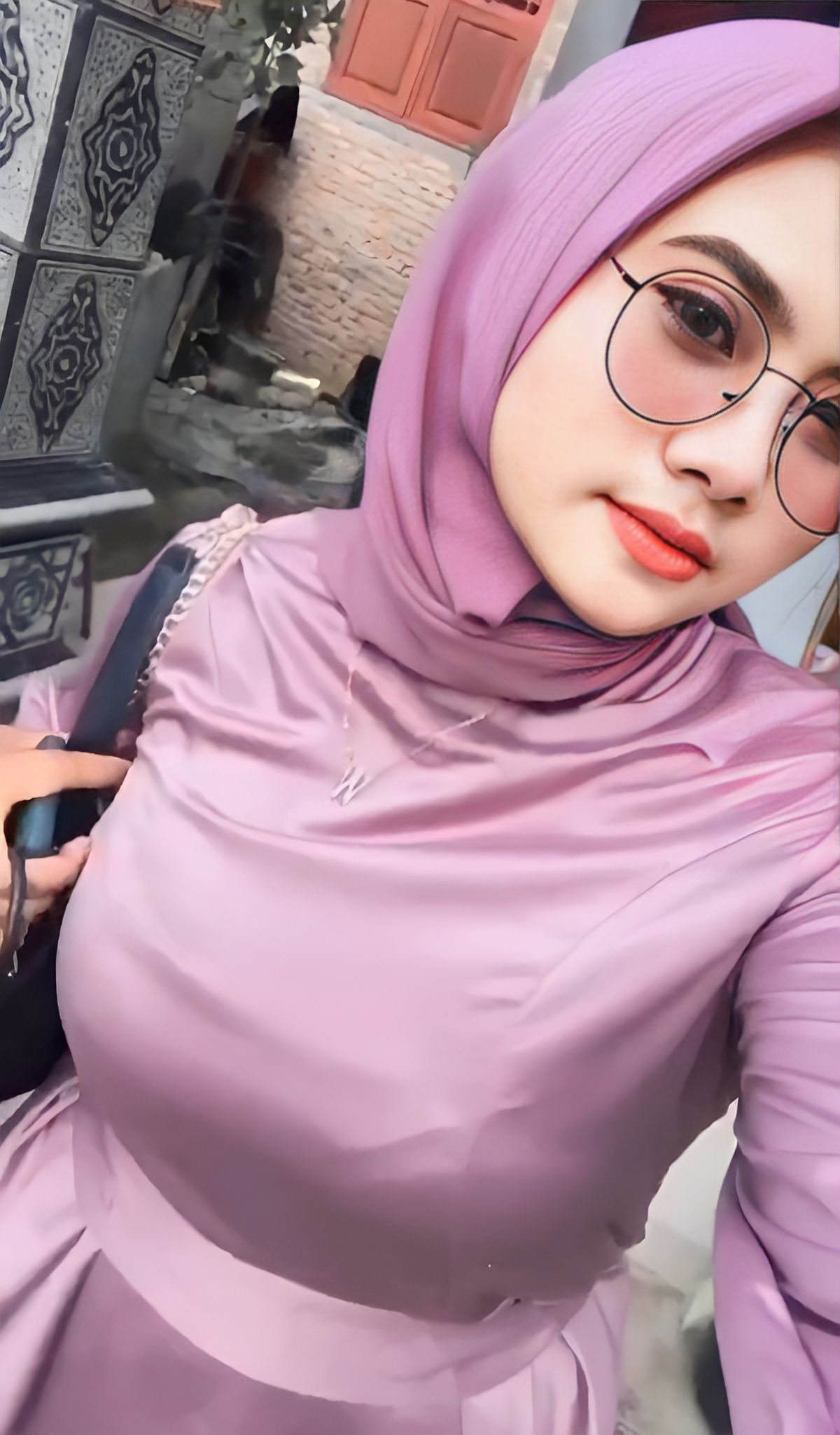 Dulu Viral, Selebgram Ber Hijab Cantik Ini Korban Pacaran Top Global 2025