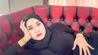 Indo Terbaru Viral Hijab Wiwik Dengan Om Sangat AGresif Di Sebuah Hotel Bintang Lima Terbaru 2025