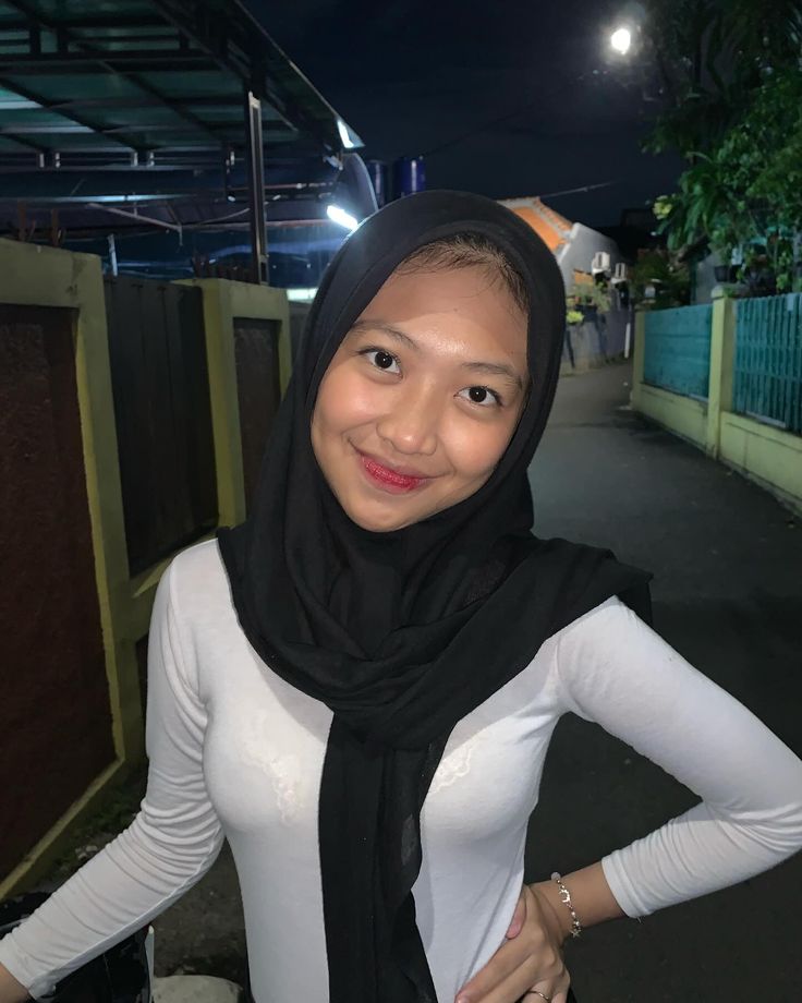 10 Trending Viral Indonesia Video Wiwik Viral Hijab 2025 Anjay Hijab Kebaya